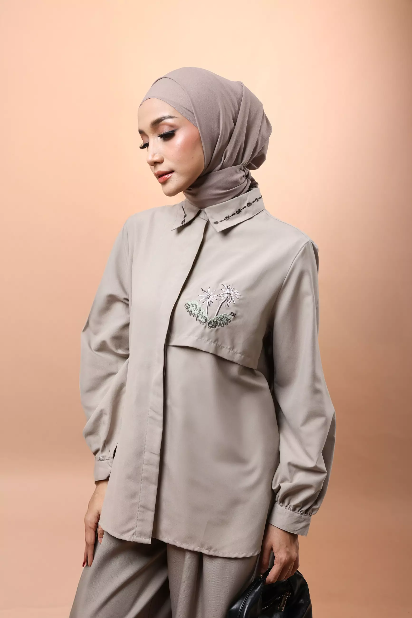 ZM Zaskia Mecca - Kalyna Smoke Blouse Kemeja Wanita - Romansa Khatulistiwa - Edisi Wijayakusuma