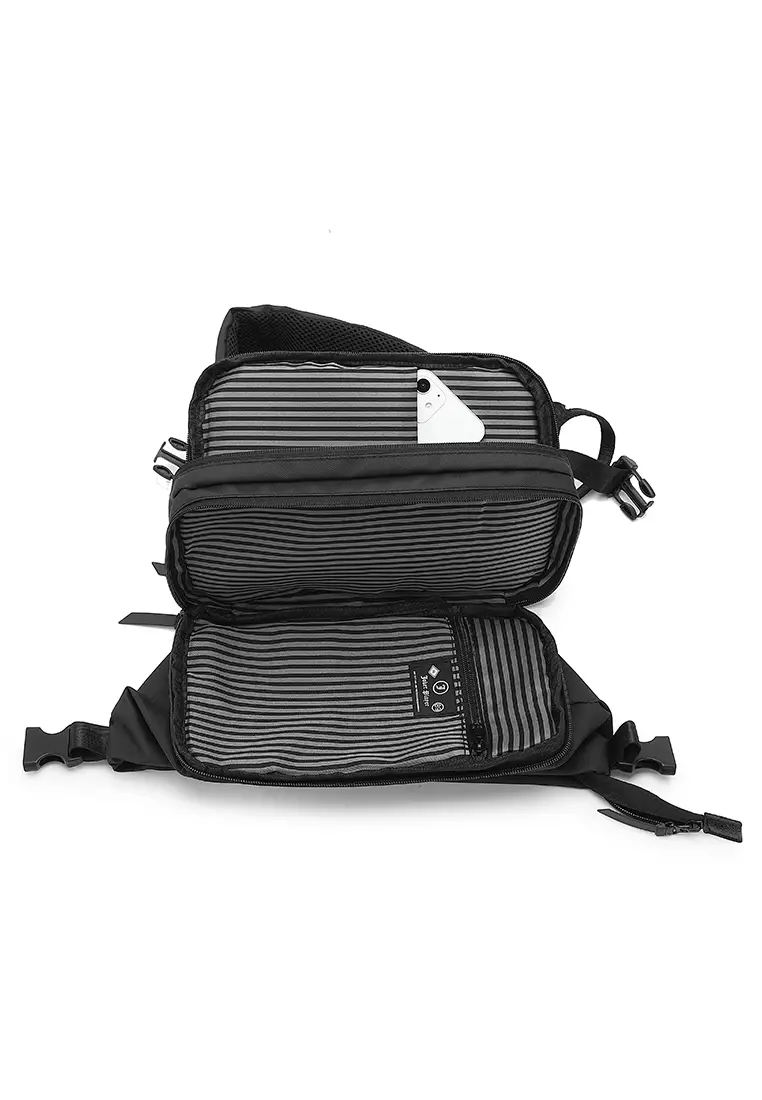 Men's Chest Bag / Sling Bag / Crossbody Bag (Tas Dada / Tas Selempang Pria) - Hitam