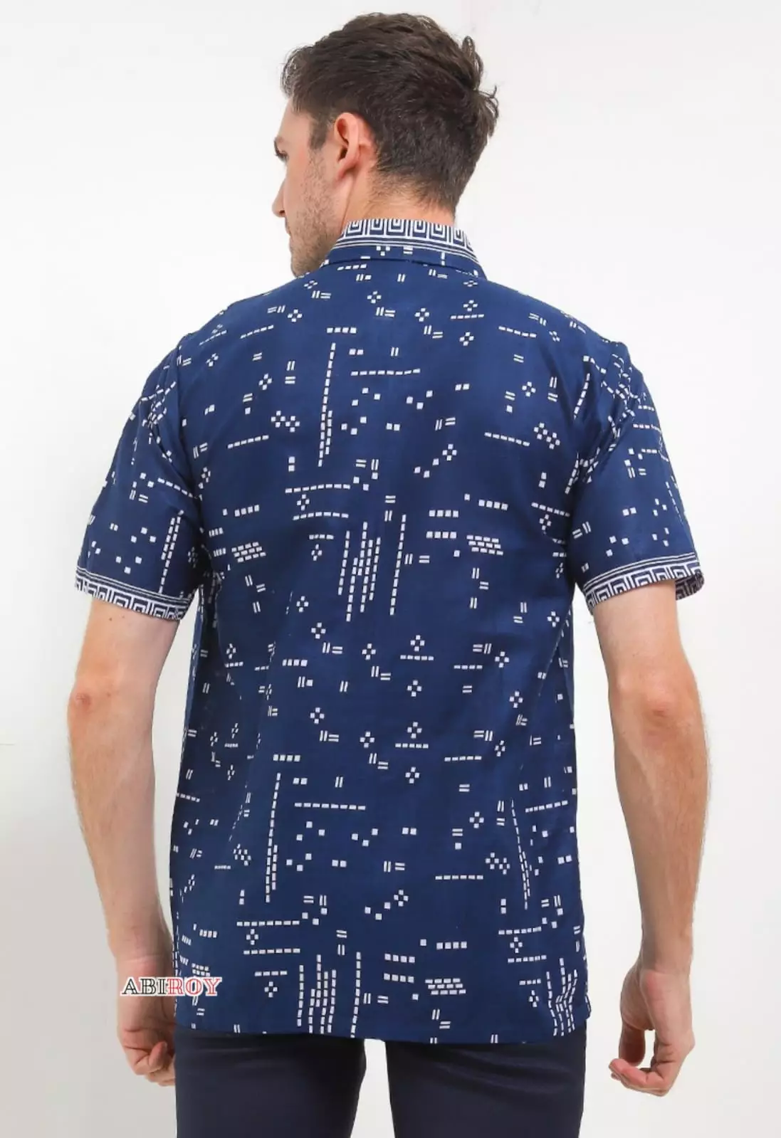 Retashima Navy Kemeja Batik Pria Premium Slimfit Lengan Pendek NLN