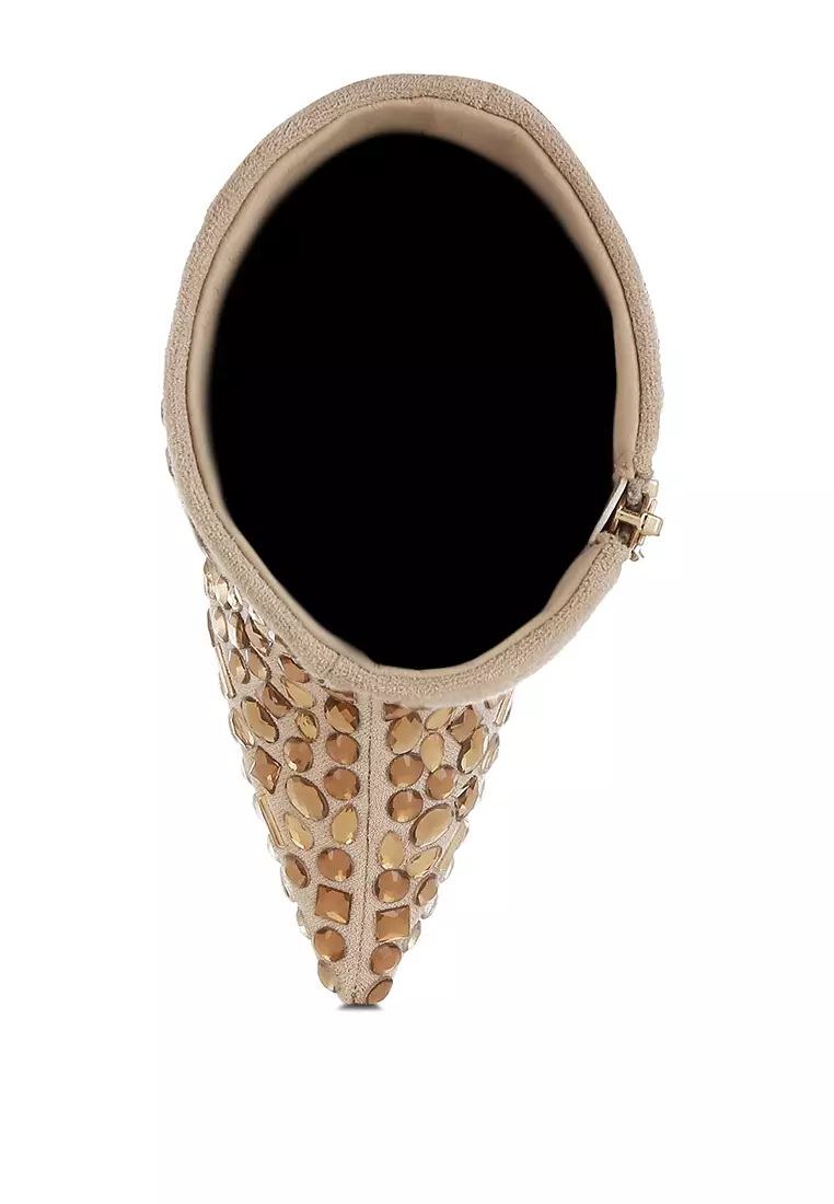 Sepatu Bot Hak Wedge Diamante Slim dalam warna Krem