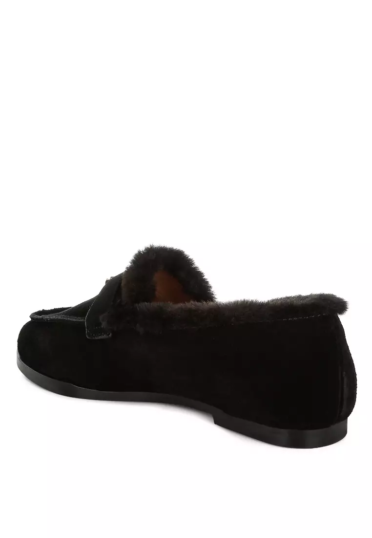黑色絨面皮革和人造毛皮平底樂福鞋