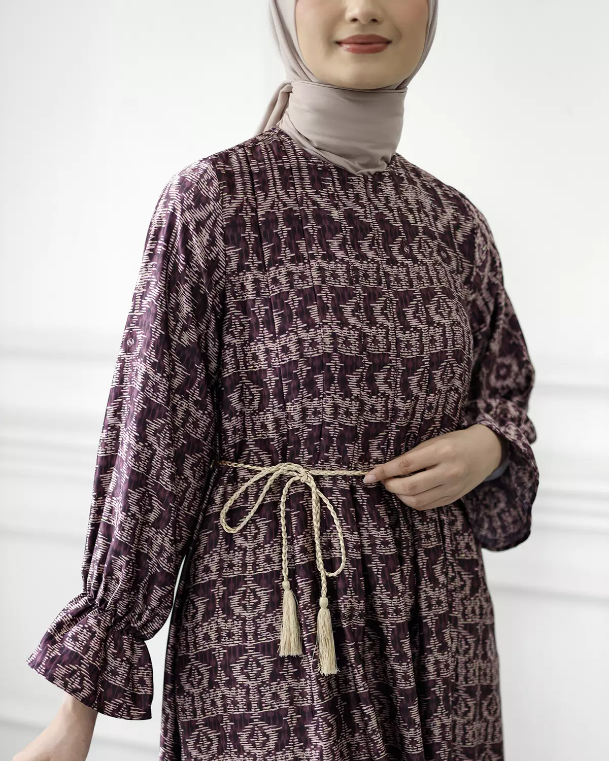 Geulis.id MAISSA DRESS - Burgundy