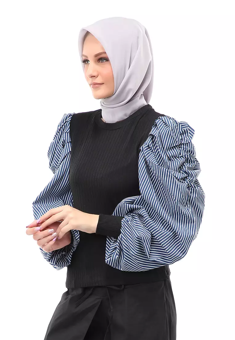 Kartika Blouse Muslimah Atasan Wanita Long Sleeve Motif Strip Regular Fit - Hitam