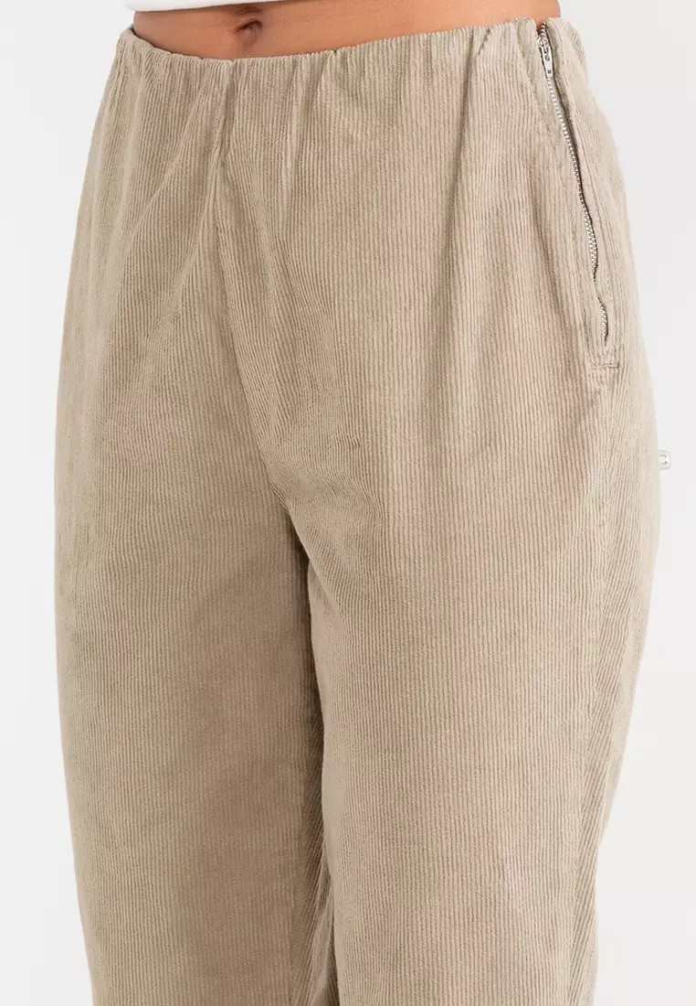 Hourglass Flared Trousers