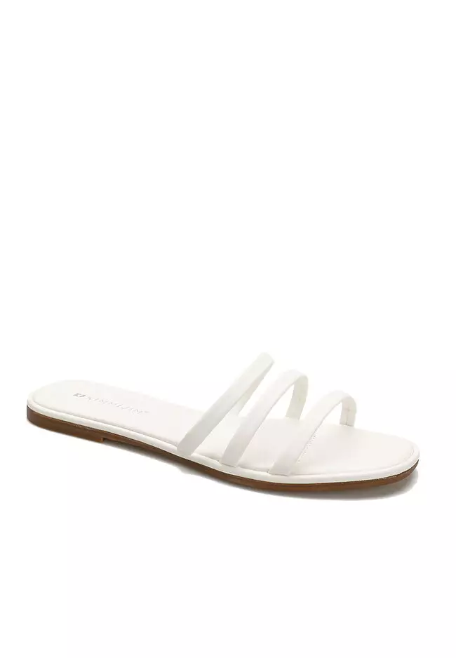 White flat hot sale sandals womens