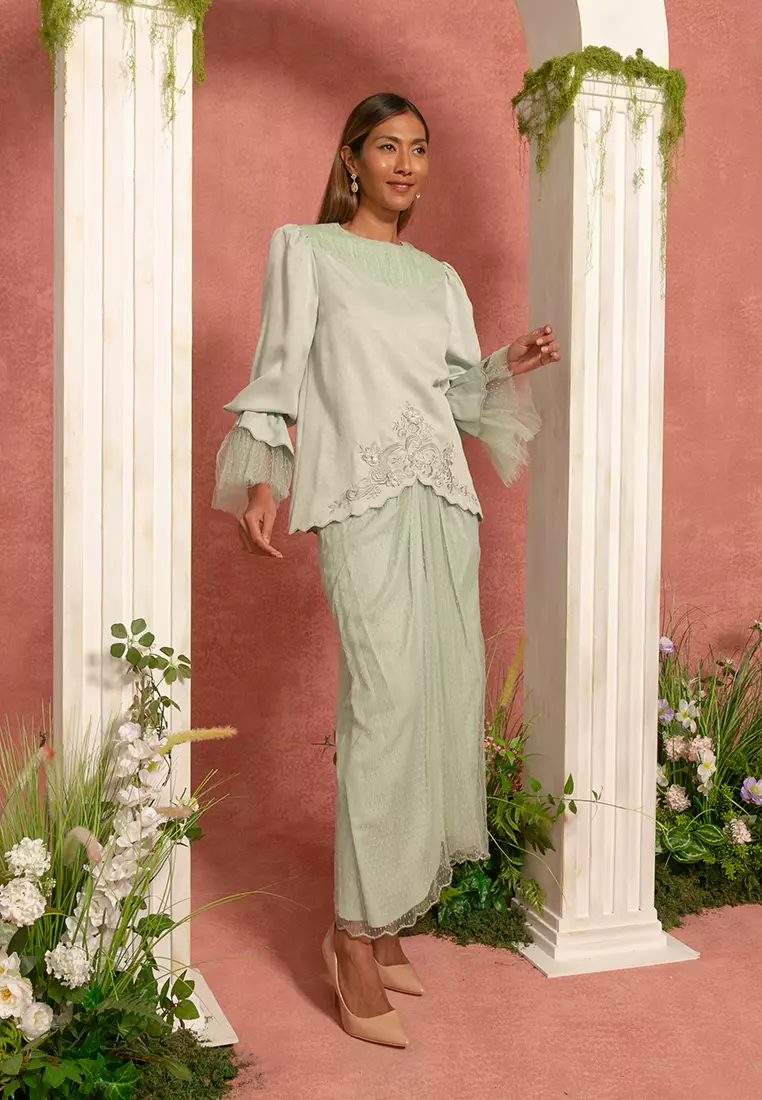 Zalia embroidered dress outlet