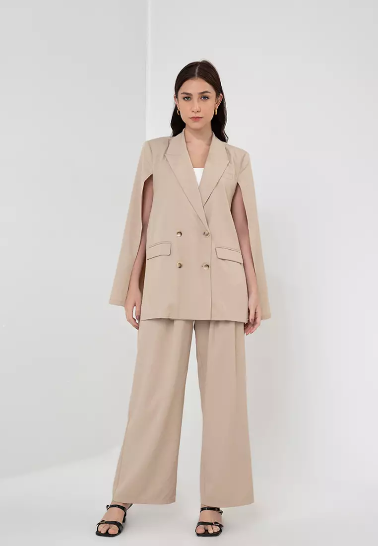 Cape blazer beige top