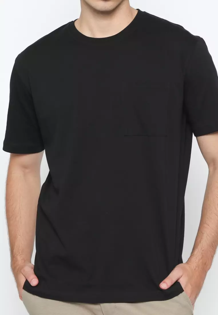 MEN'S BLACK PLAIN T-SHIRT WITH POCKET