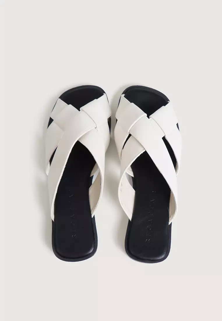 Discount on REGATTA  shoes - SKU: Cross Strap Slides