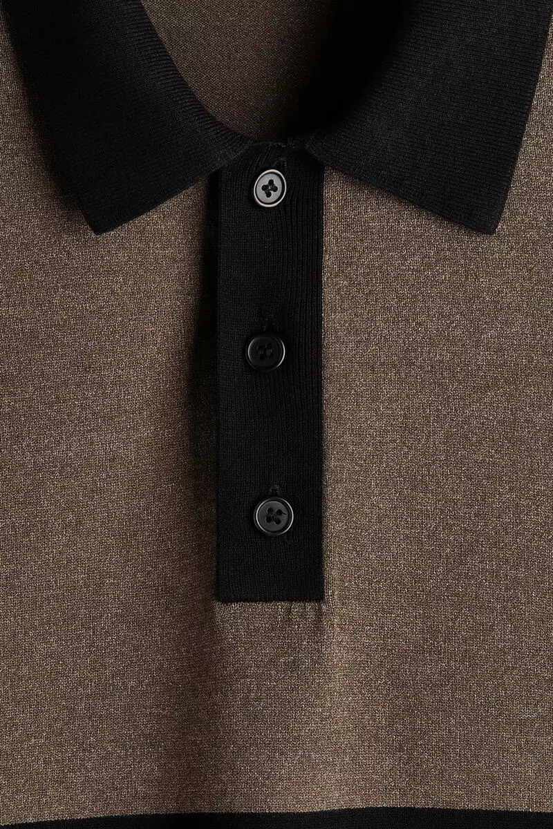 Loose Fit Knitted polo shirt