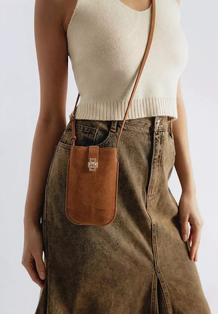 ZANA Phone Pouch - Suede Caramel