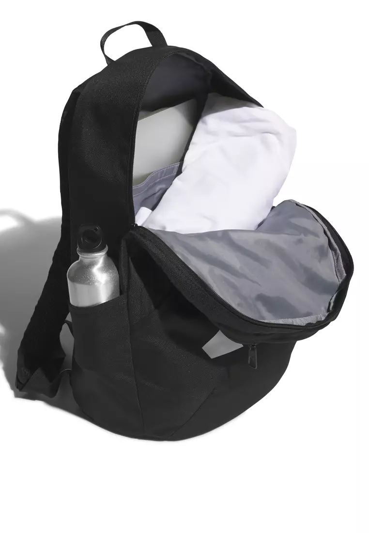Essentials Classic Backpack