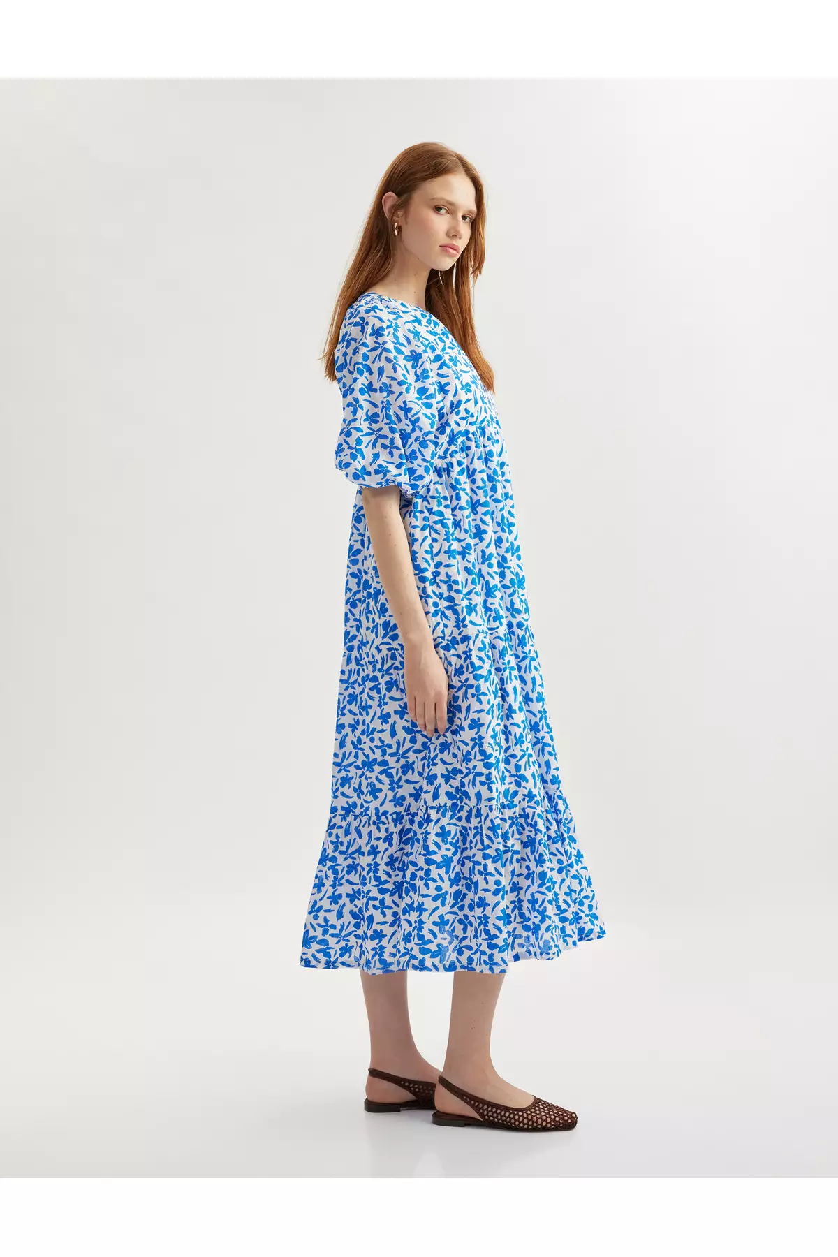 棉質內襯中式領燈籠袖長款花卉連身裙