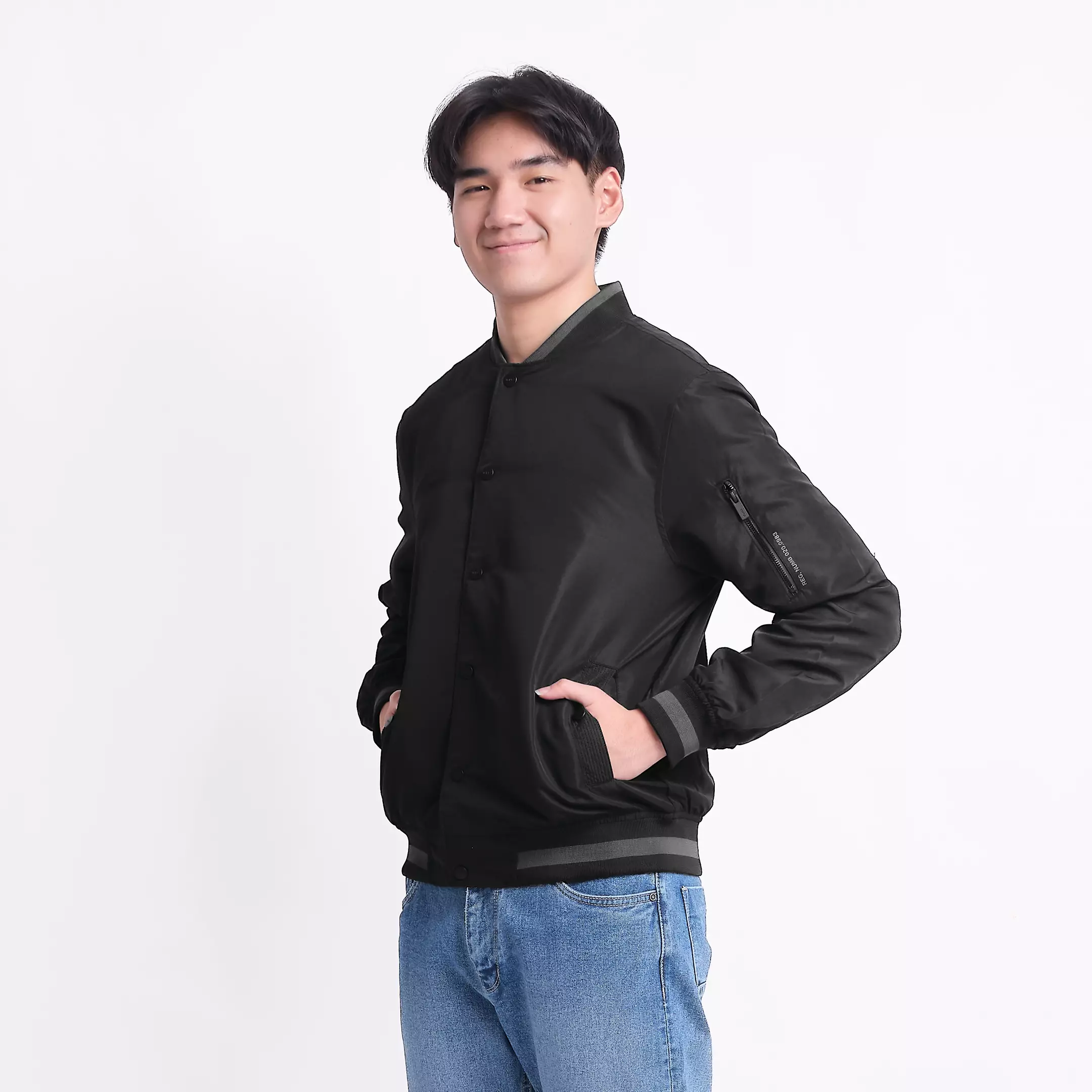 TRIPLE Jaket Bomber Parasut (JK PRS 535 07 BLK) - Black