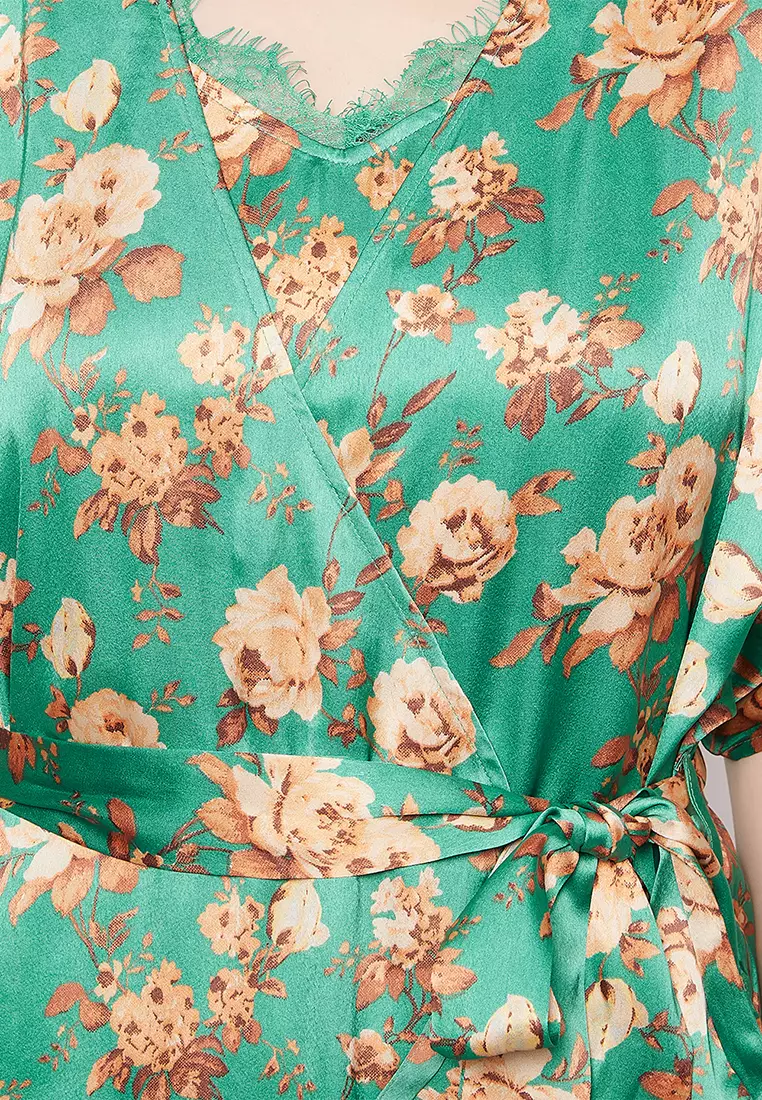 Clovia Pretty Florals Short Night Dress & Robe Set in Green - Satin
