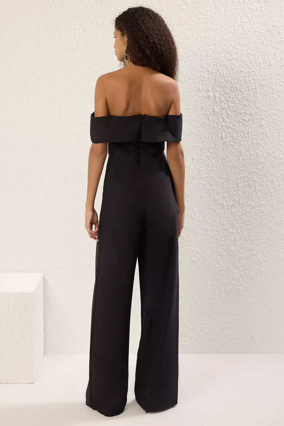 Black Carmen Collar Woven Long Stylish Jumpsuit TPRSS25TU00014