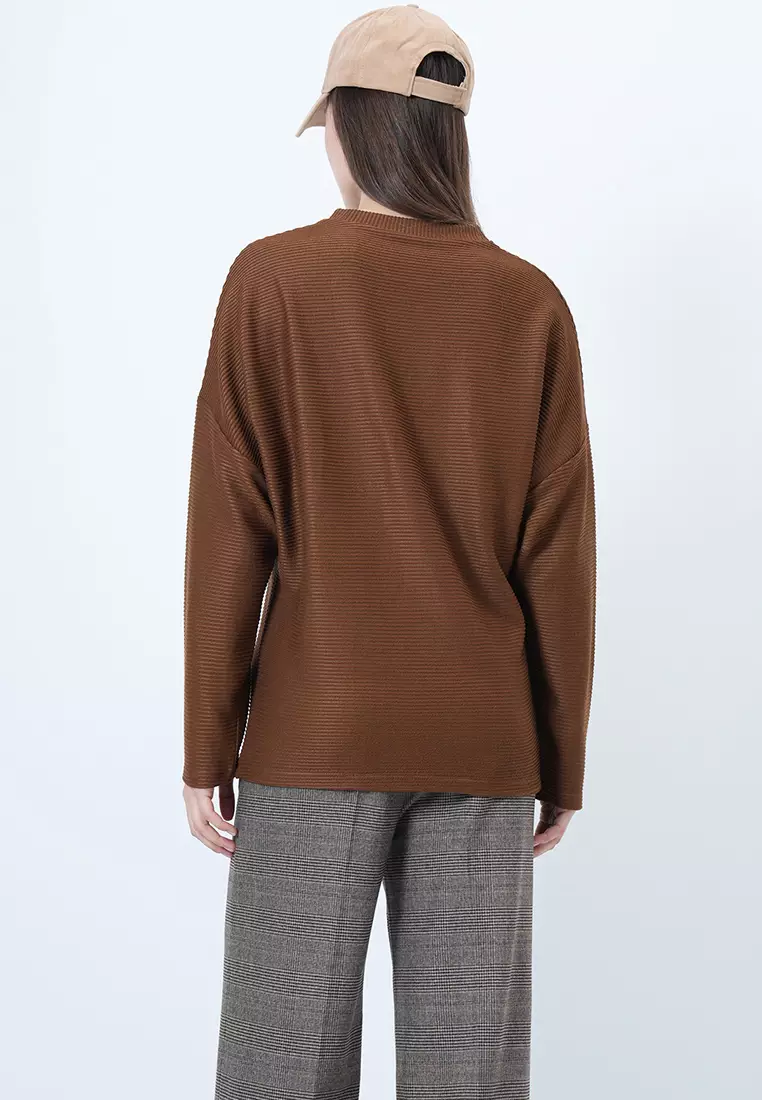 Crew Neck Batwing Sleeves Sweatshirt