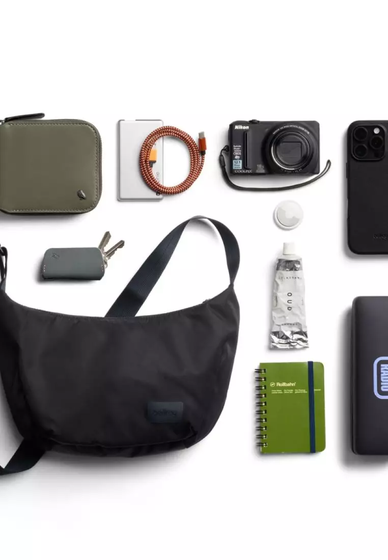 Bellroy Laneway Crescent Bag 2.5L - Ink