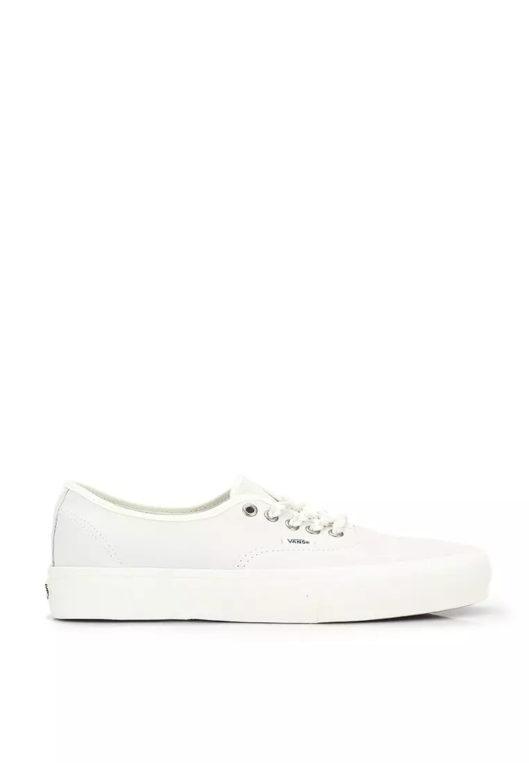 White leather low hot sale top vans