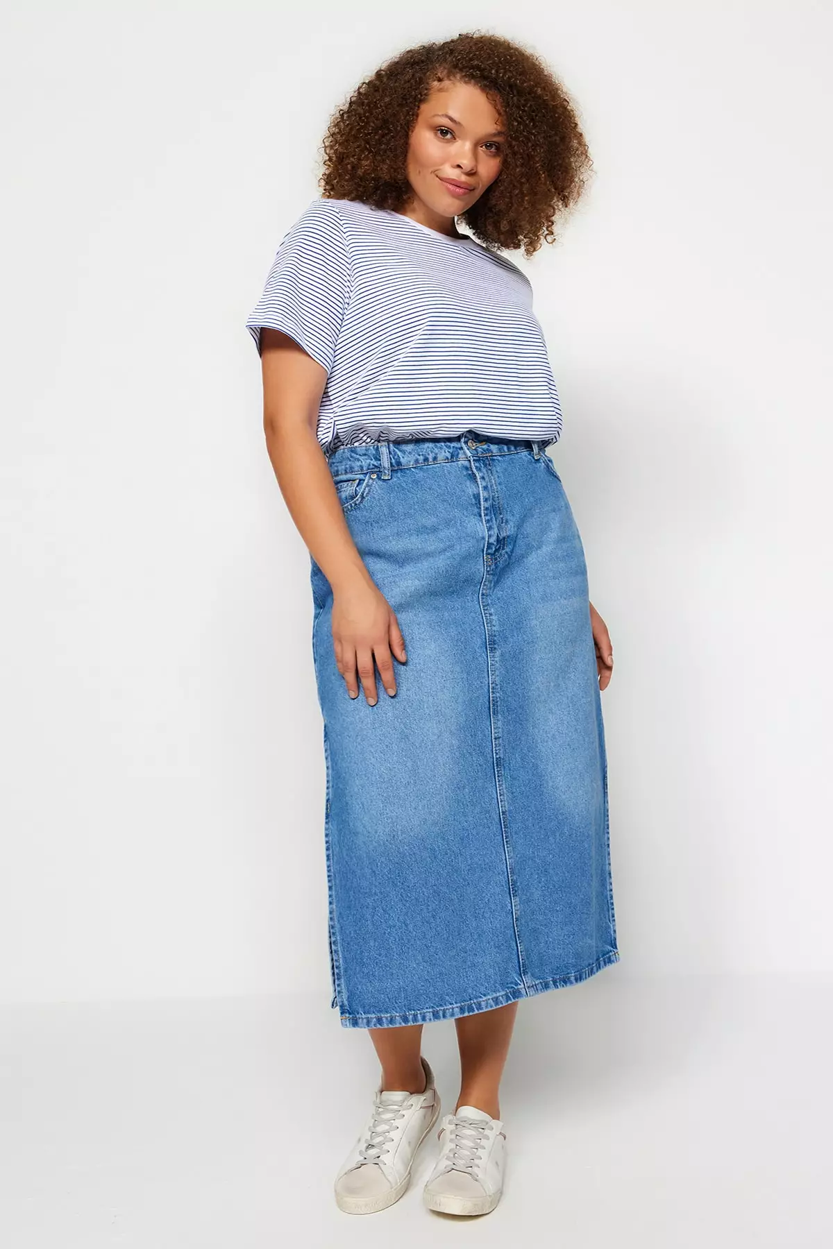 Buy Trendyol Plus Size Blue Slit Denim Skirt 2024 Online ZALORA
