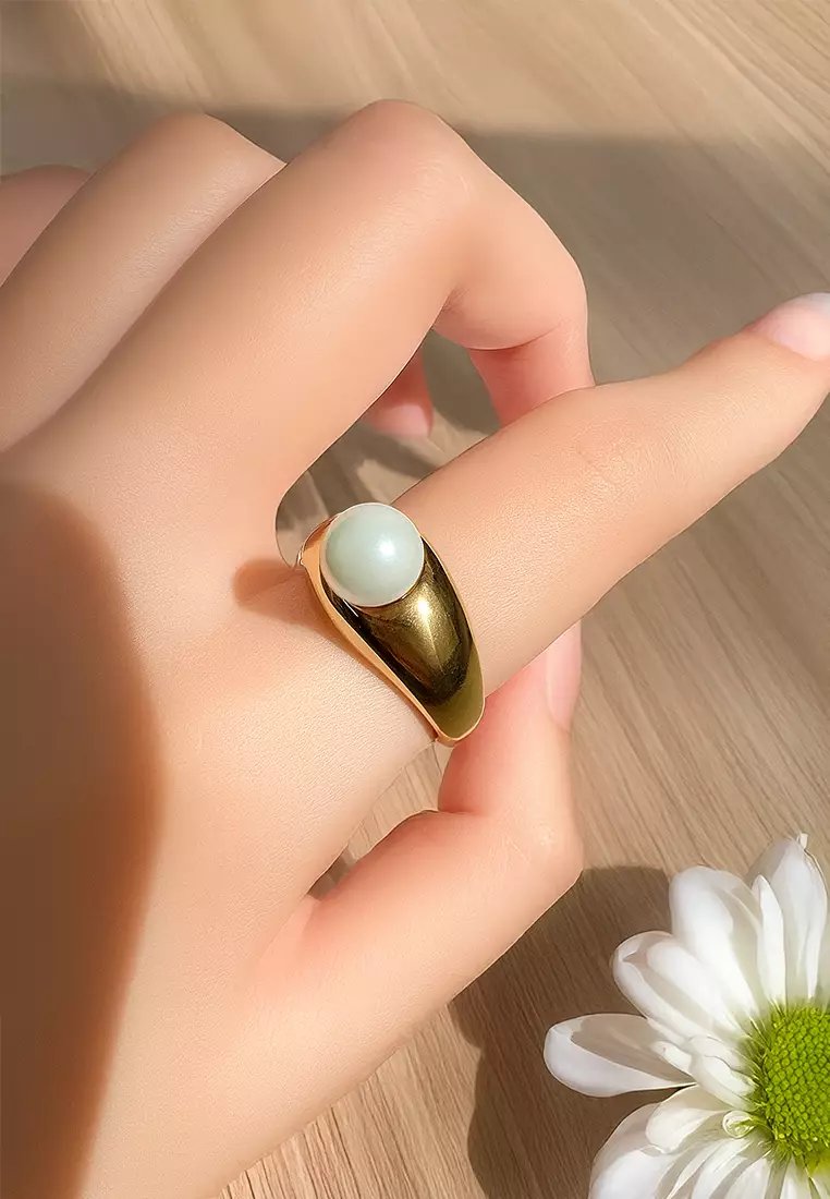 Pearl of the Sirens Gold Layered Ring