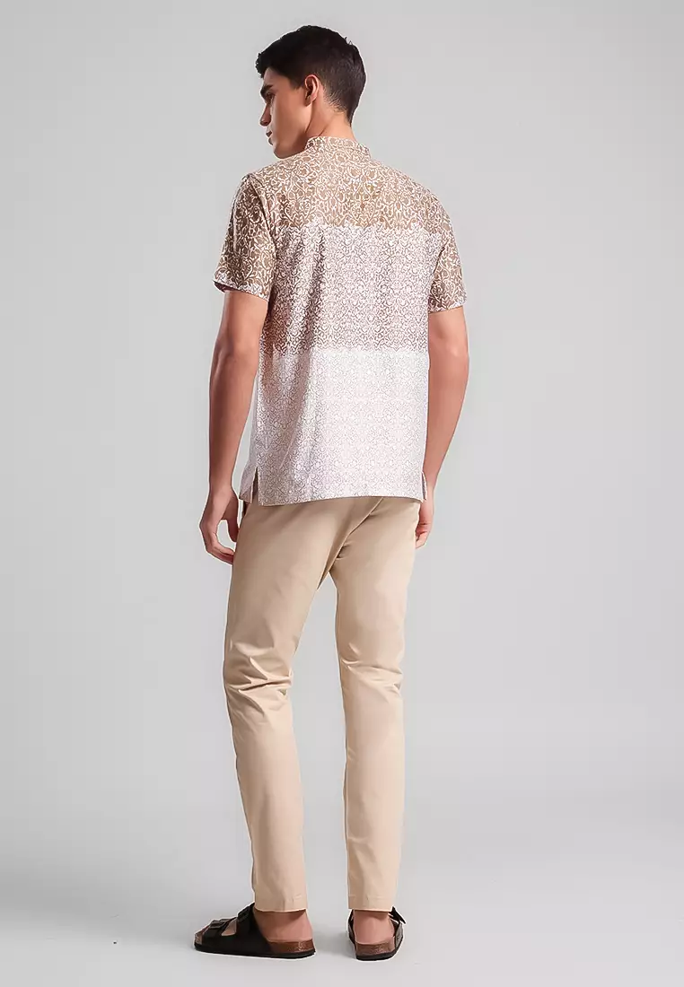 MANZONE - Kemeja Shanghai Lengan Pendek Pria Prananda Modern Fit - Brown Warna Brown