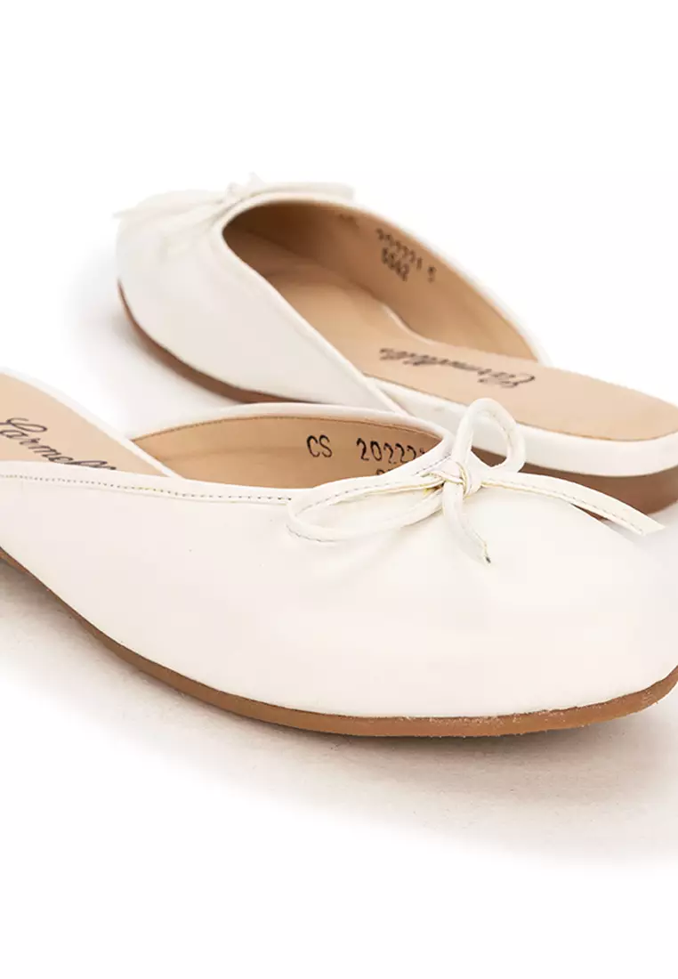 Round Toe Flat Mules