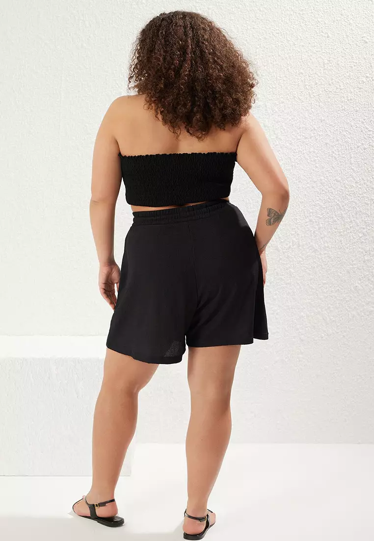 Black Elastic Waist Plus Size Knitted Shorts TBBSS22AP00002