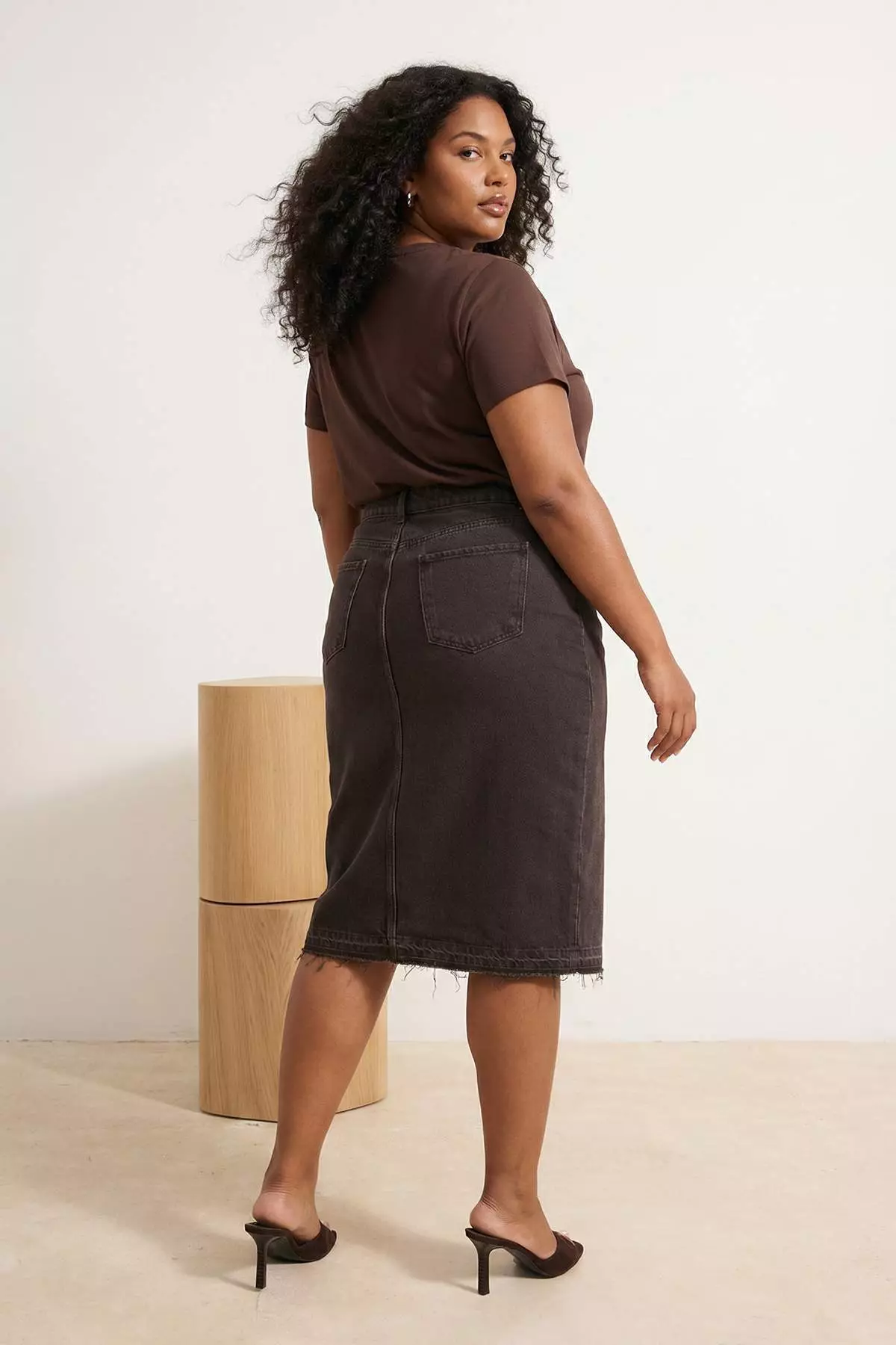 Brown Front Slit Midi Length %100 Cotton Non-Stretch Large Size Denim Skirt Tbbss23Az00054