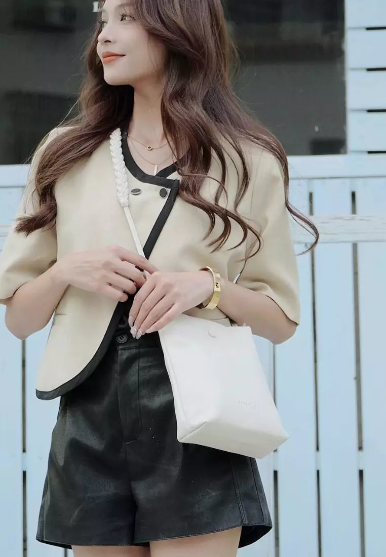 Women's Sling Bag / Crossbody Bag (Tas Selempang Wanita) - Krem