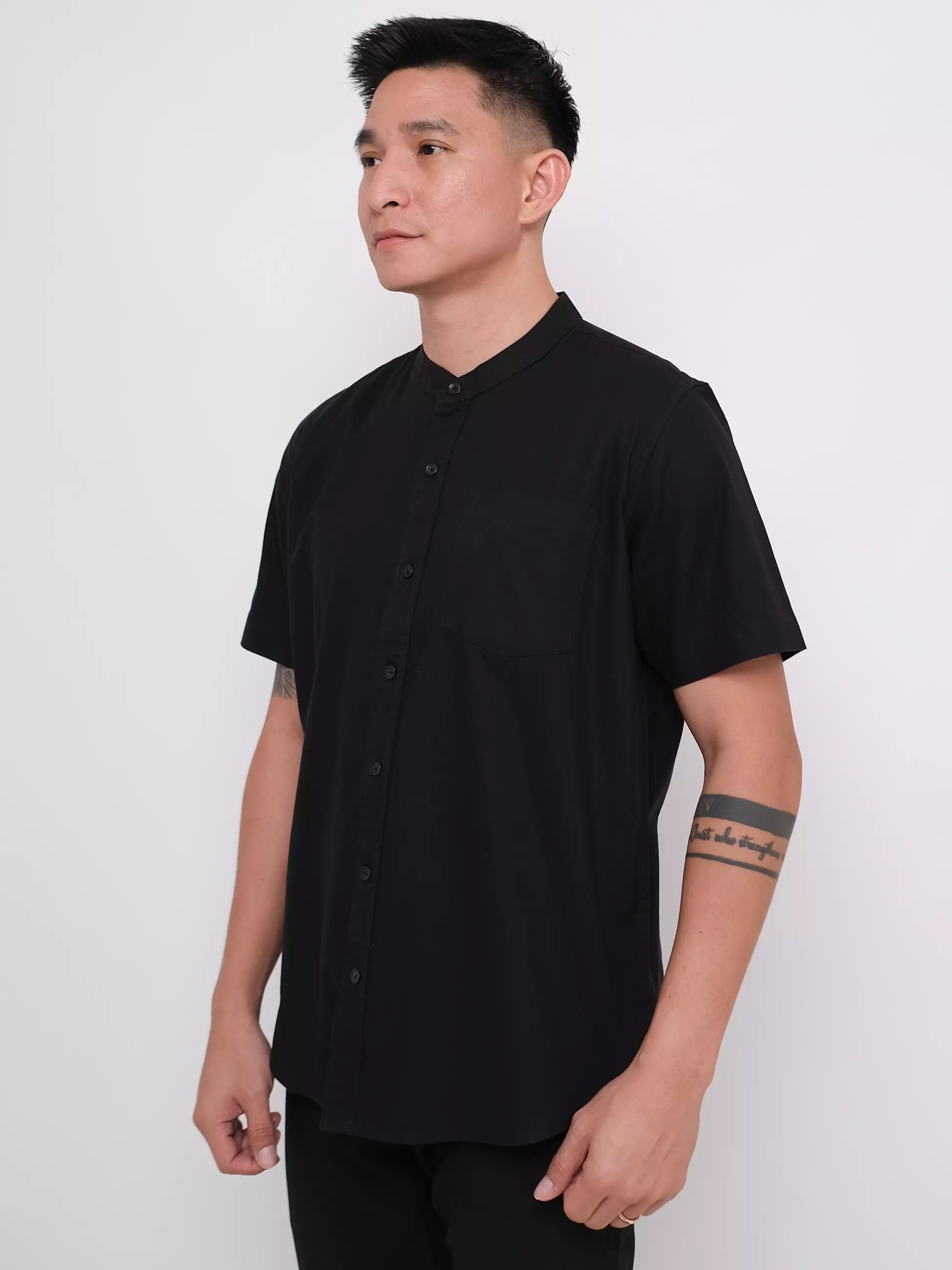 Kemeja Kerah Shanghai Bahan Oxford Baju Koko Lengan Pendek Polos Hitam 50440