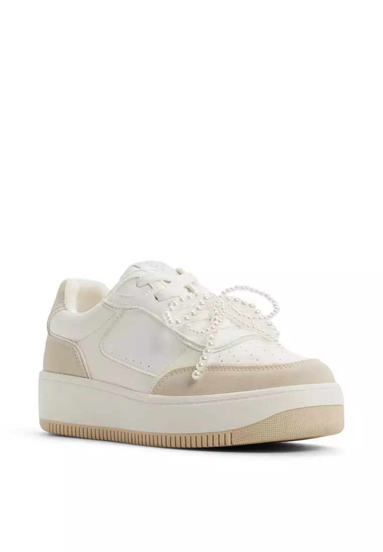 Freshy Sneakers