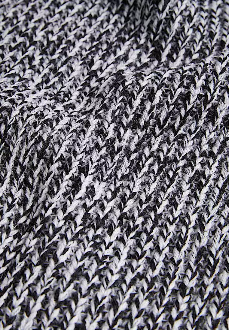 Chunky Knitted Scarf