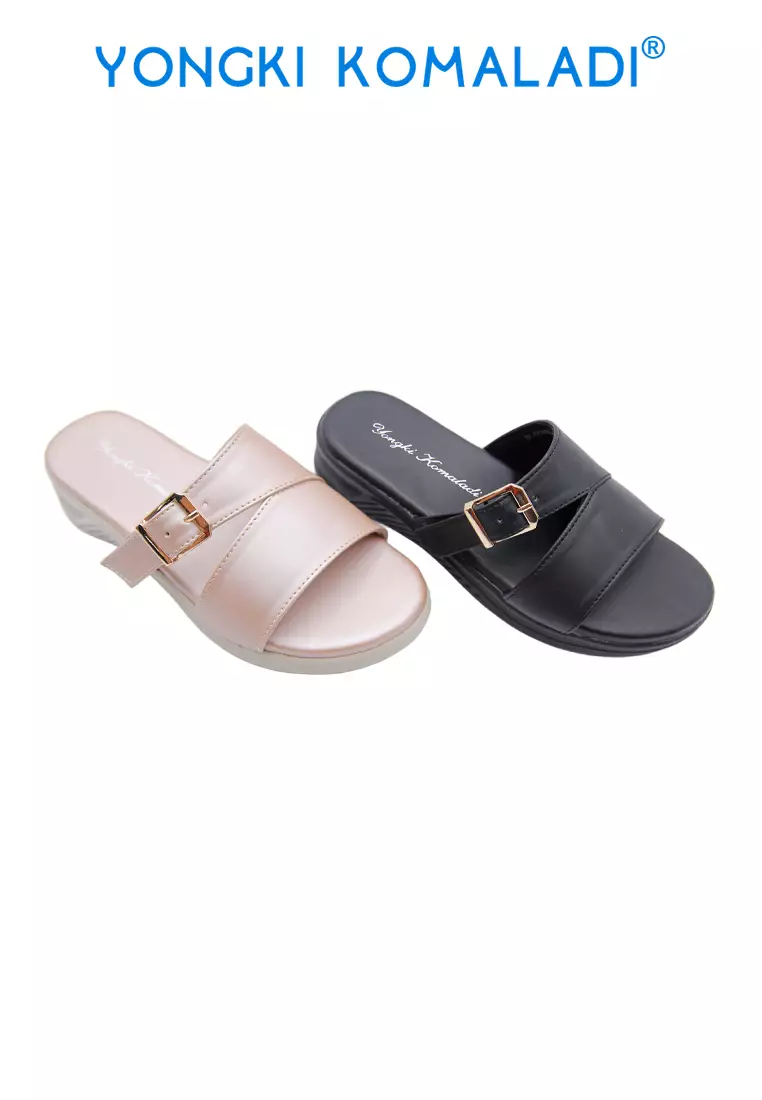 YONGKI KOMALADI CHELLA SANDAL WEDGES PEREMPUAN OL-DYT4706-BE HITAM