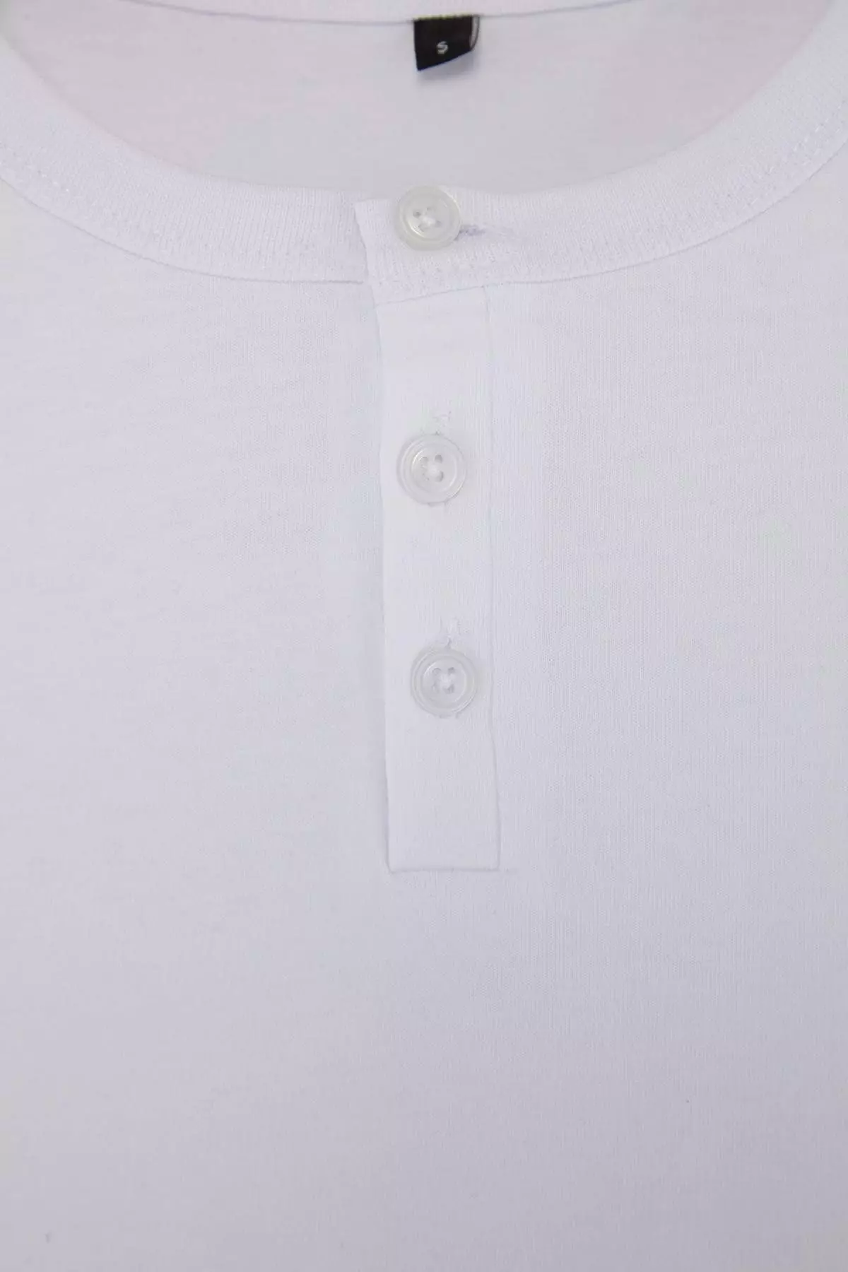 White Regular/Relaxed Fit Buttoned Collar T-Shirt Tmnss26Ts00040