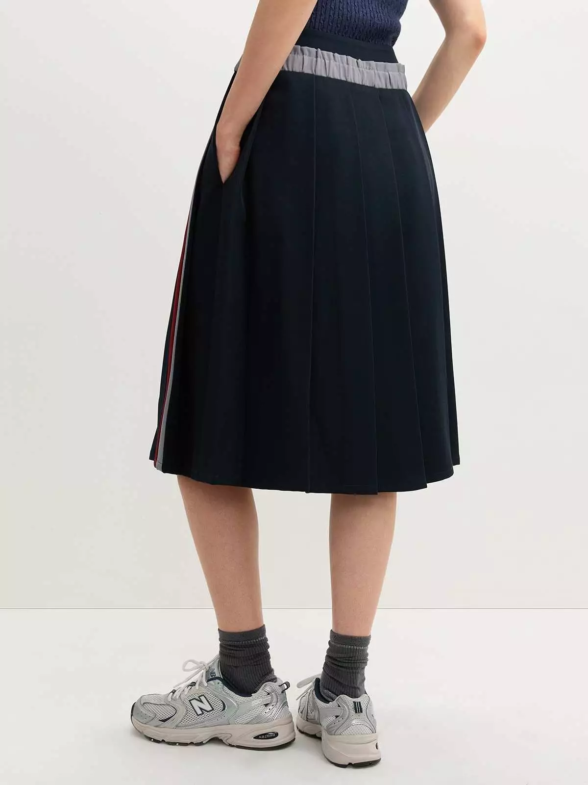 Pomelo - Rok Wanita - Pleated Skirt - Navy