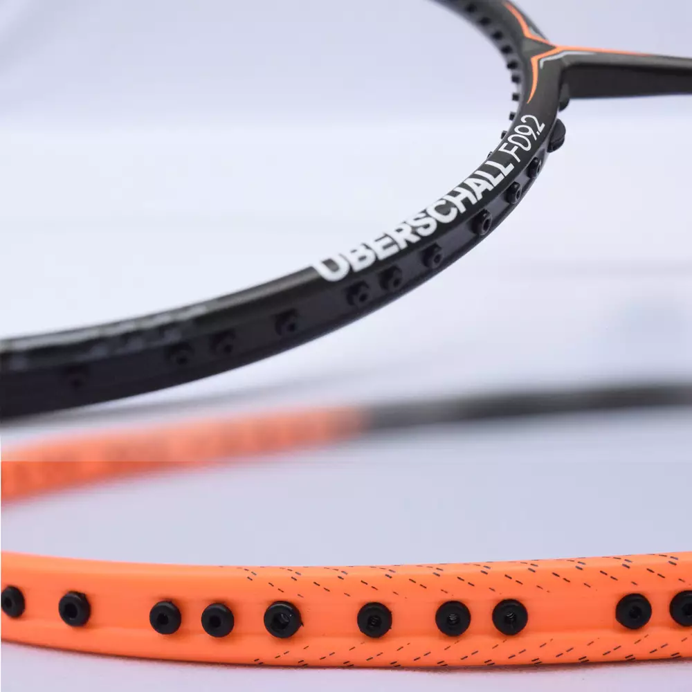 Paket Raket Badminton Adidas Uberschall F09.2 dan Senar Adidas wucht P67.1