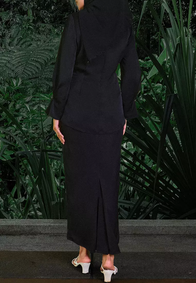 PREMIUM Bersama Blouse & Skirt - Black