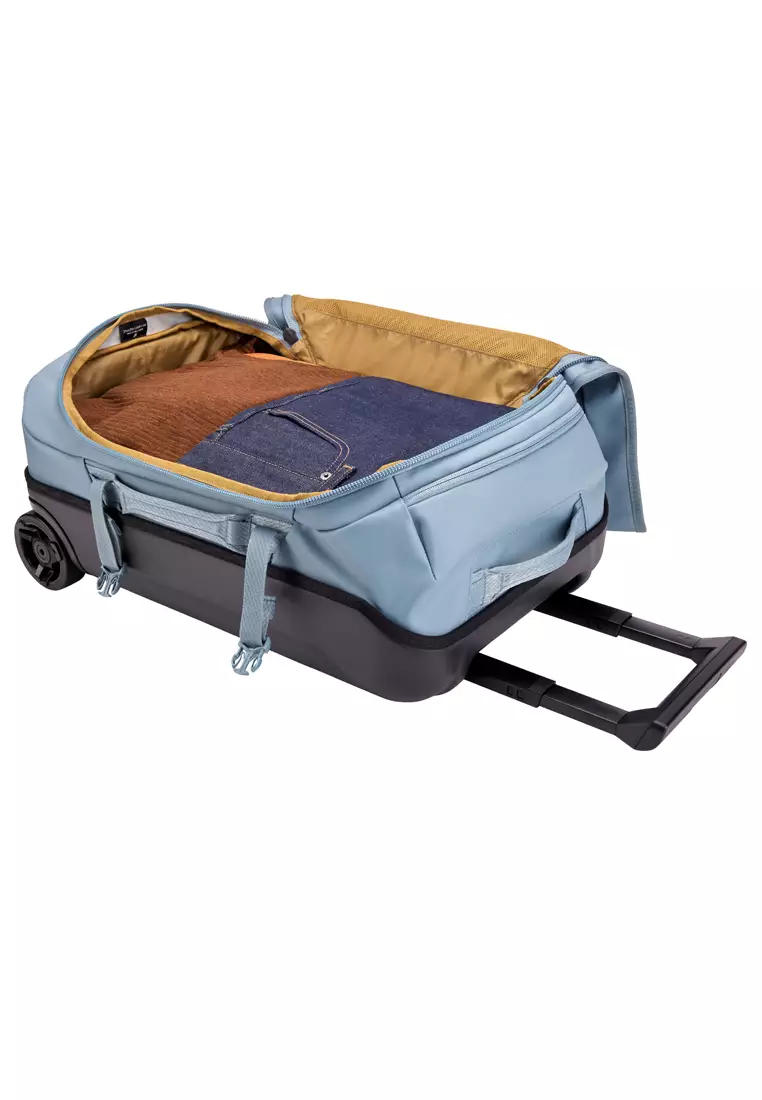Thule Chasm 3 Carry on Wheeled Duffel Suitcase 40L - Pond