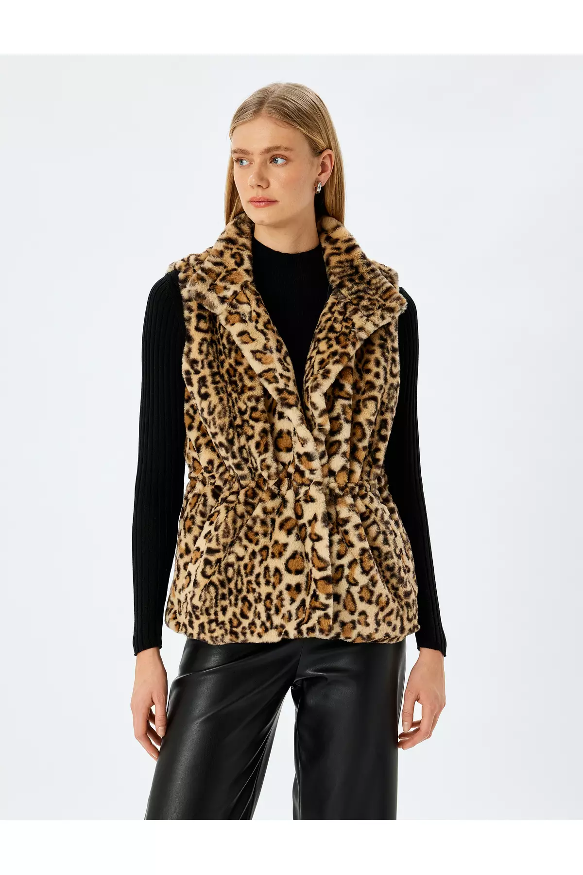 Sleeveless Leopard Print Faux Fur Vest