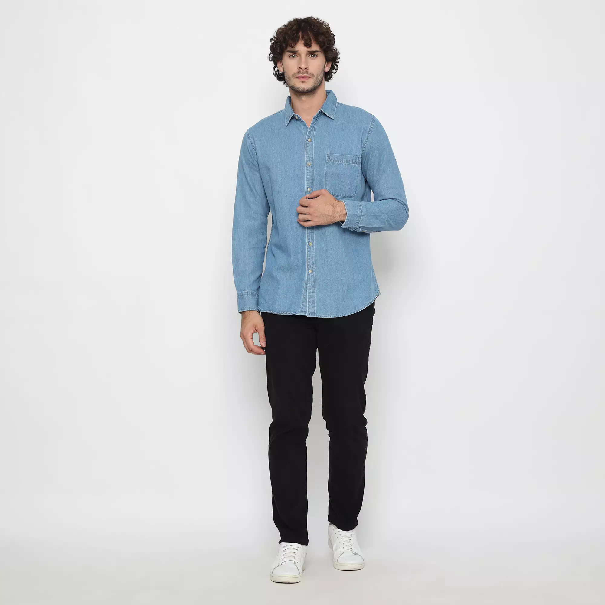 Platini Kemeja Pria Lengan Panjang Katun Denim Biru Muda 76421