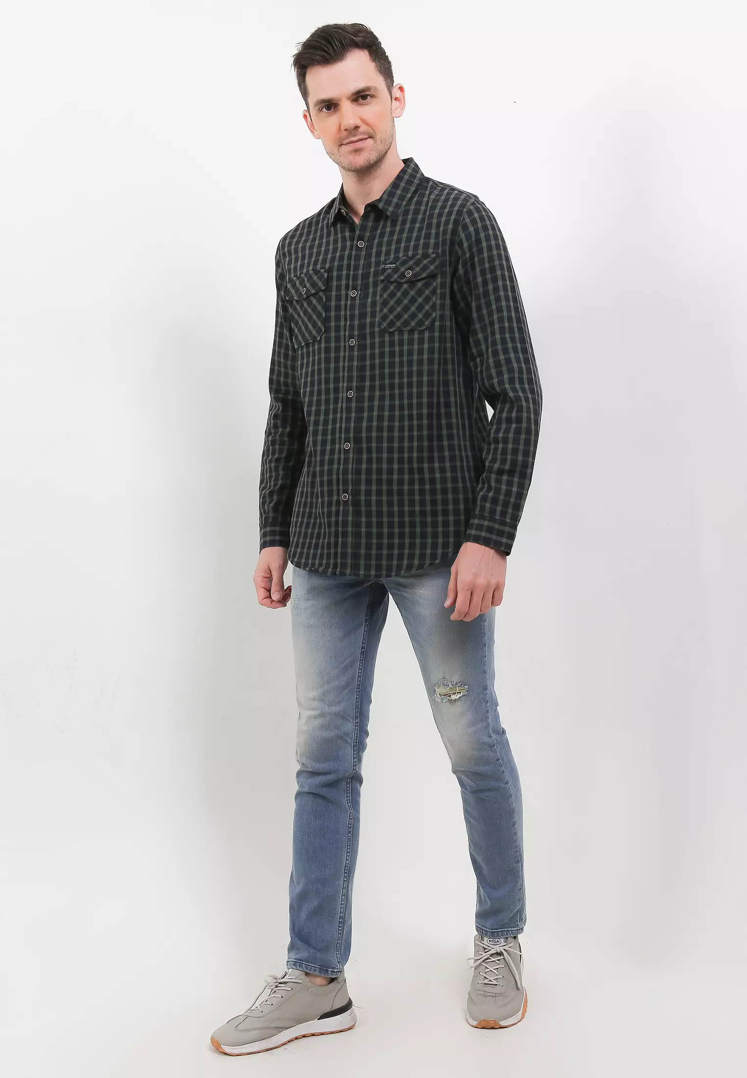 Cressida Kemeja Pria T.Panjang B066G