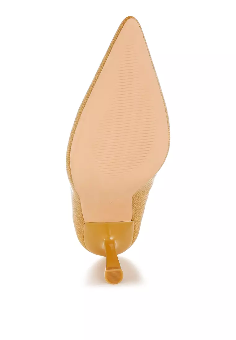 Sepatu Hak Tinggi Ujung Lancip Warna Beige