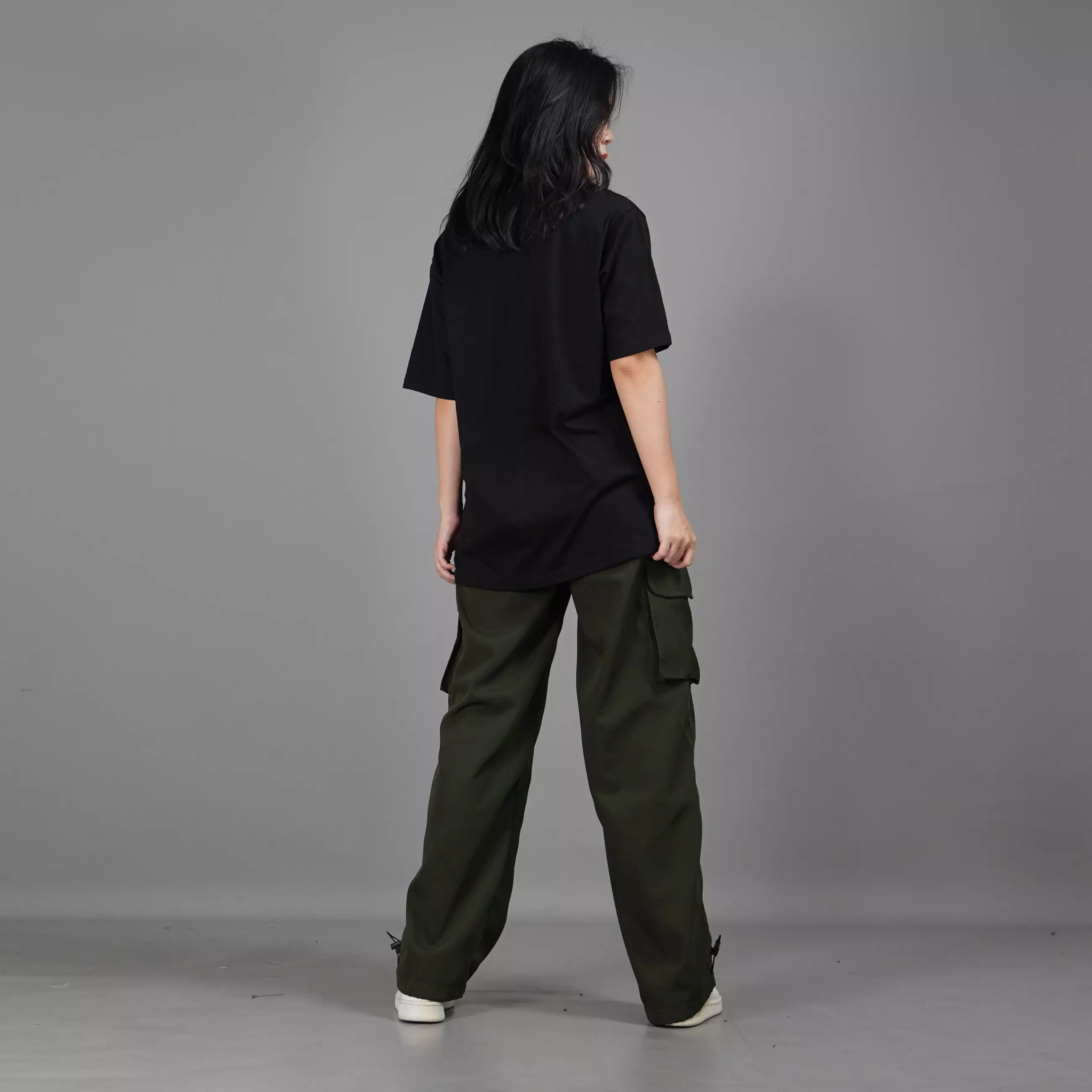  DANIELA Kaos Hitam Polos Black TShirt Kaos Katun Oversize TShirt - HITAM