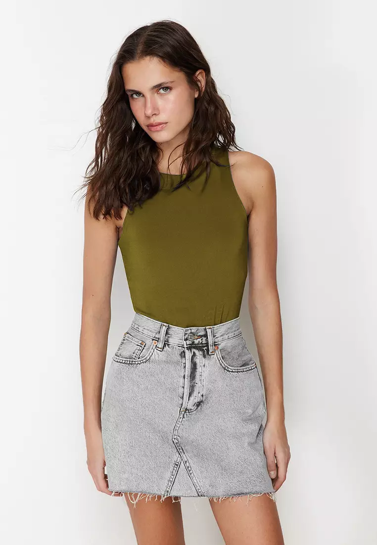 Oil Green Halter Neck Body-Smoothing Flexible Snap-Front Knitted Bodysuit TWOSS20BD0044