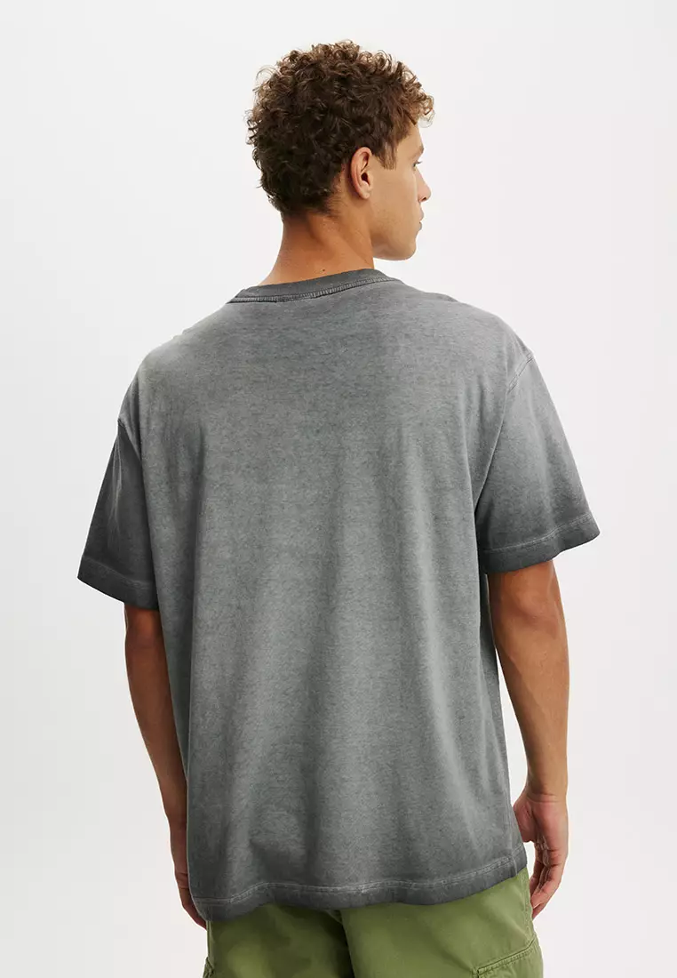 Box Fit Graphic T-Shirt