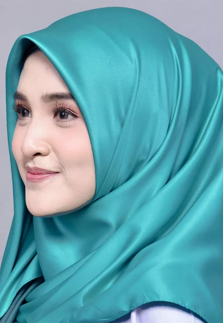 Two-sided Satin Square Scarf Hijab Wanita Bolak-Balik Turquoise