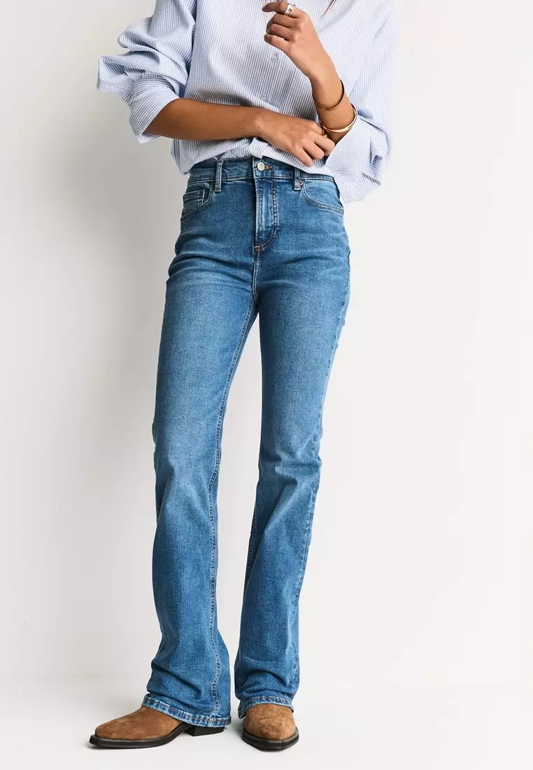 Mid Rise Stretch Bootcut Jeans