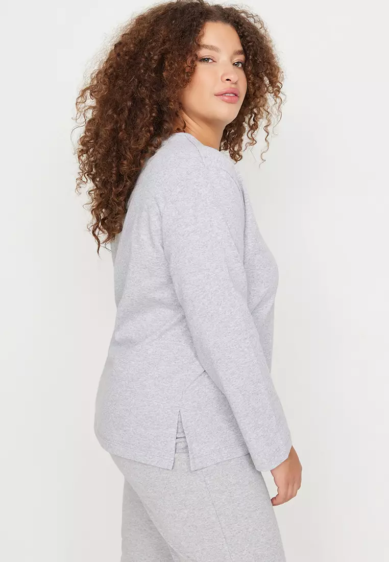 Plus Size Knitted Pajamas with Slits.