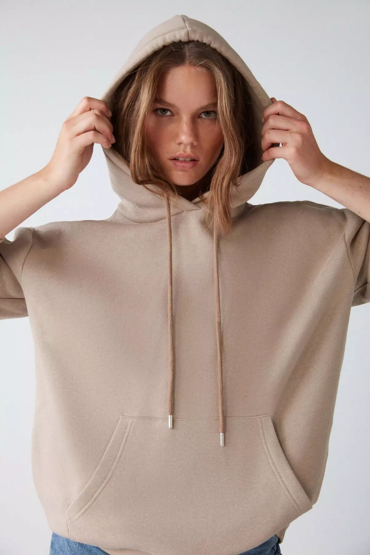 Adel Hoodie